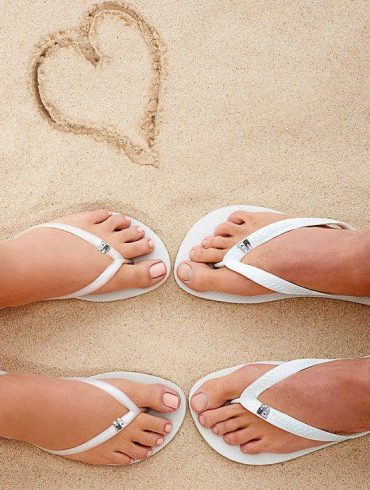 Keep your feet classy in Havaianas