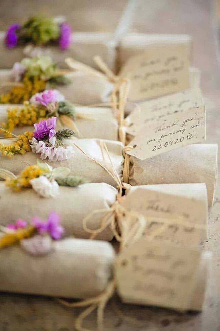 Warm Winter Favours - crackers Warm Winter Favours