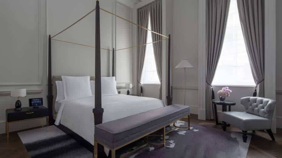 Review: Ten Trinity Square London