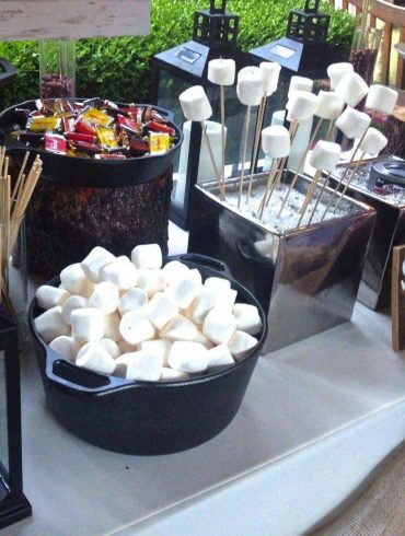 Our Five Favourite Festive Food Stations