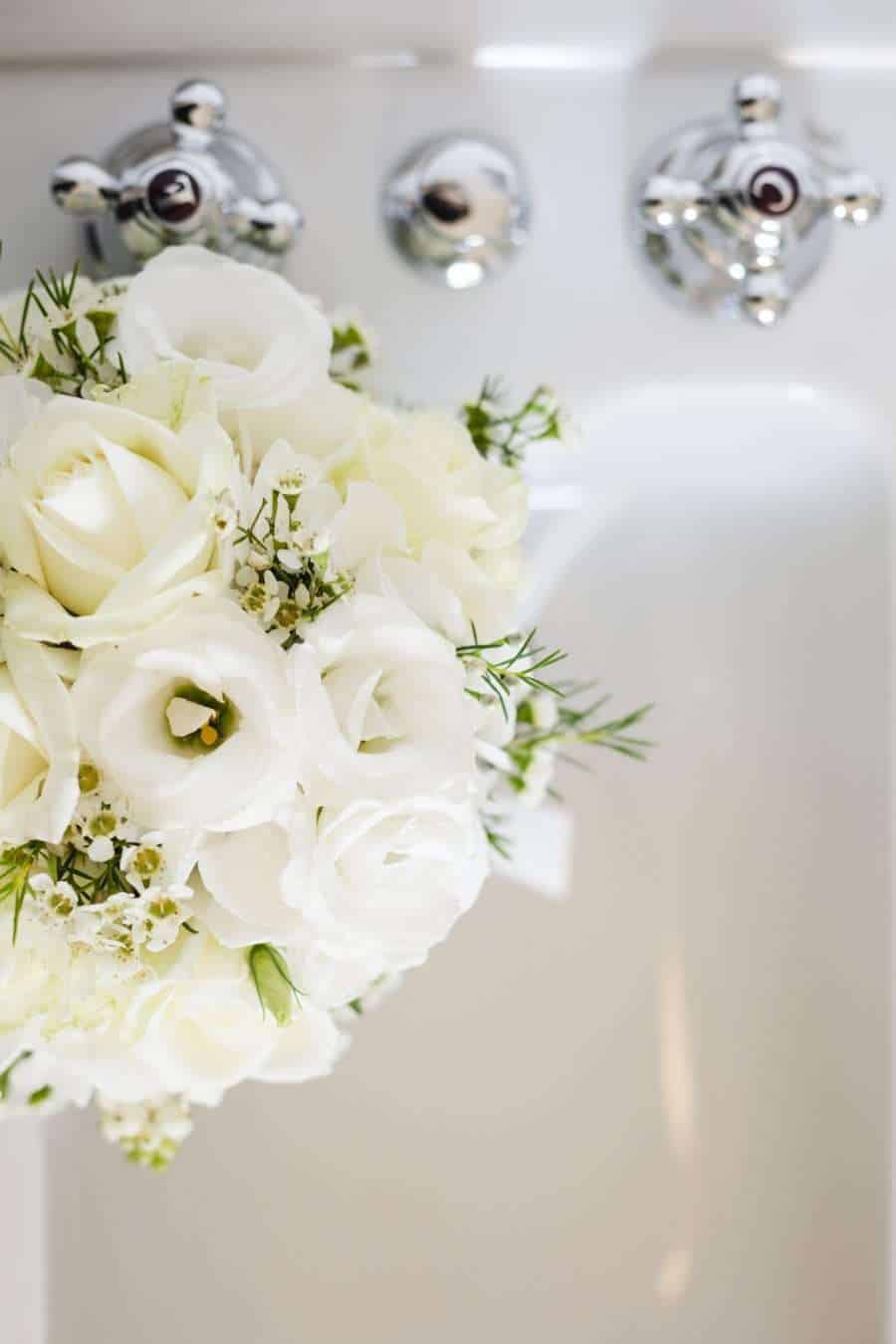 Outdoors Indoors wedding - Wedding Flowers