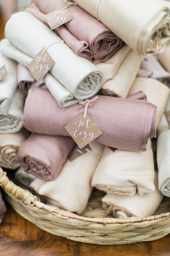 Warm Winter Favours - pashmina Warm Winter Favours