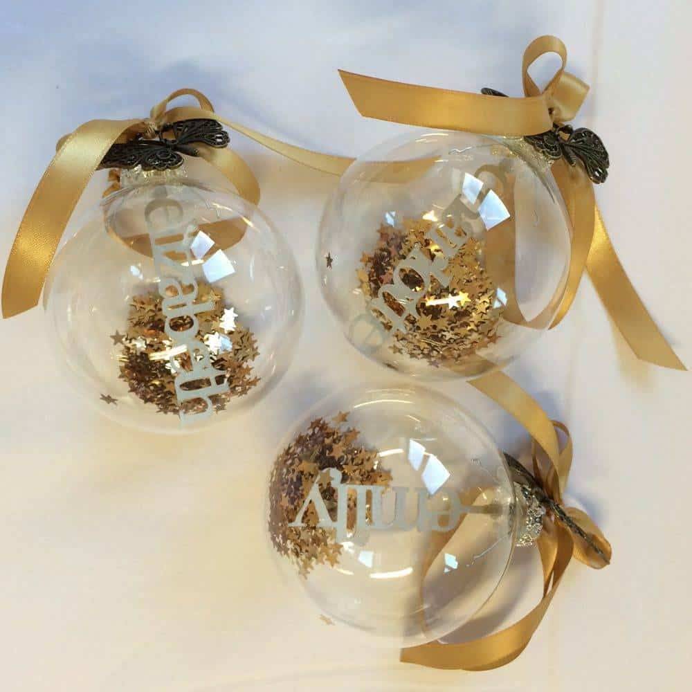 Warm Winter Favours - baubles Warm Winter Favours