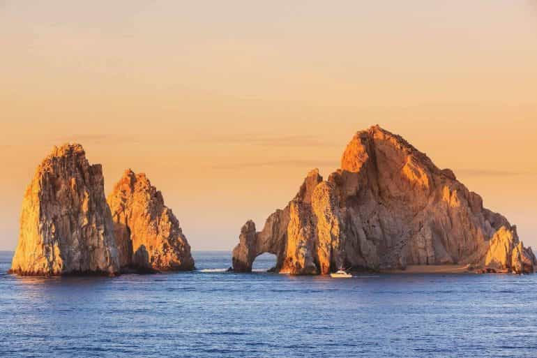 The World’s Best Wedding Planners Are Heading Down to Los Cabos And You Should Too!