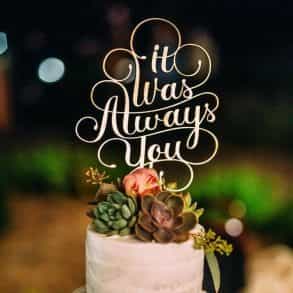 Choosing the Perfect Cake Topper