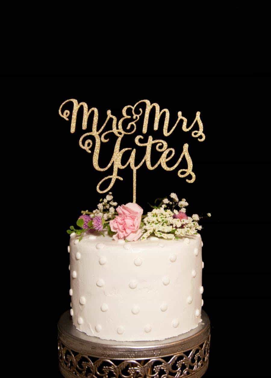 Choosing the Perfect Cake Topper