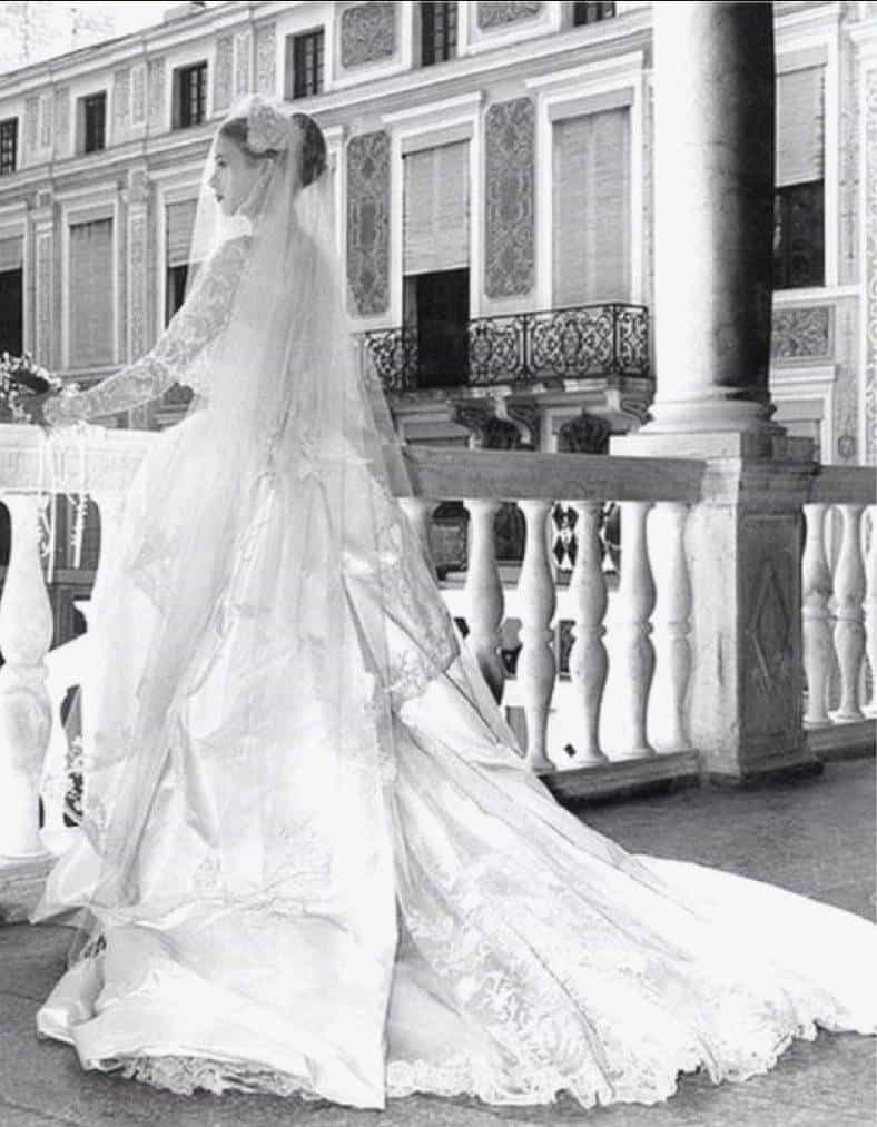 Royal Wedding Dresses Through the Years - Grace Kelly Royal Wedding Dresses Through the Years