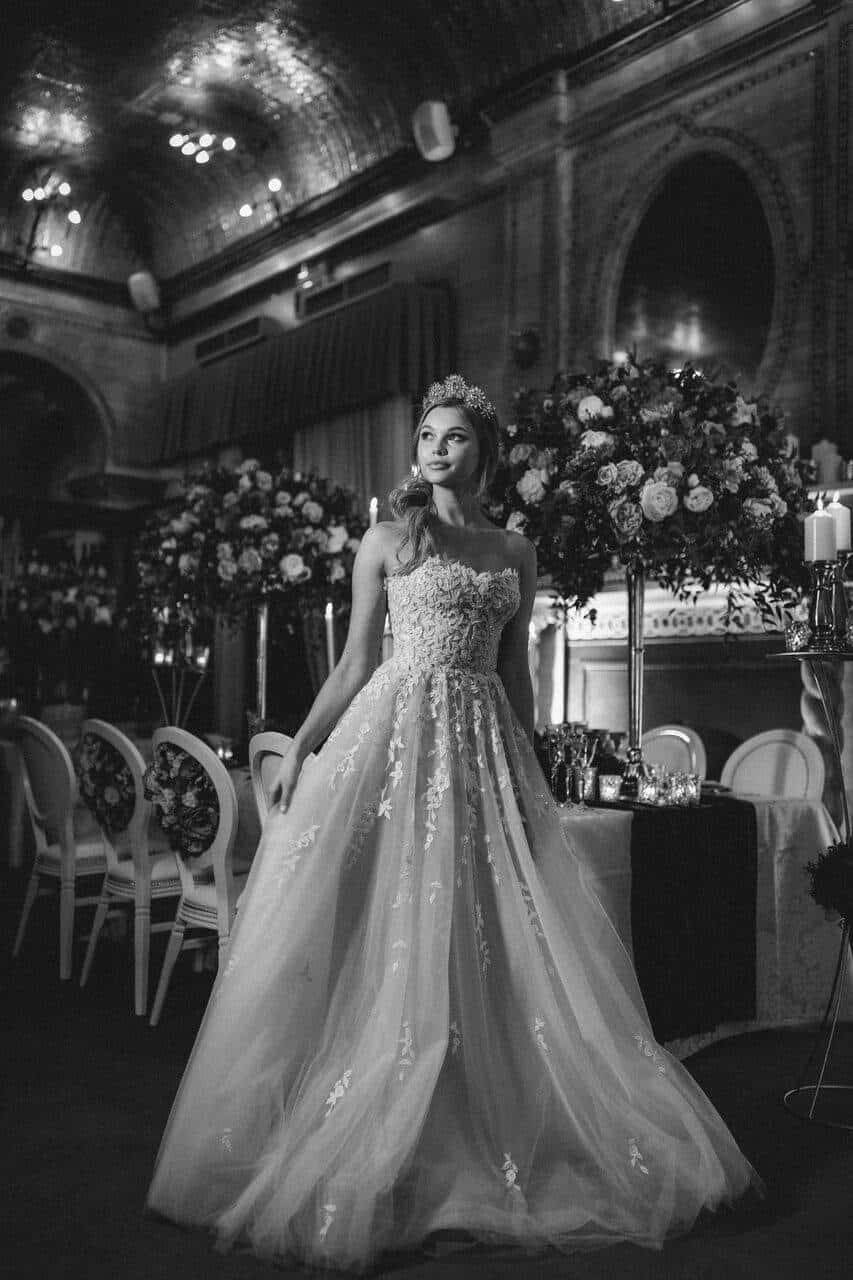 Weddings of our time with Charlotte Munro
