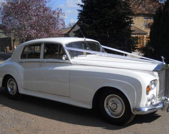 Rolls Royce – The Only Way To Arrive
