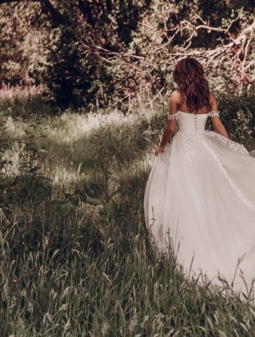 Bridal gown collection: Stephanie Allin – Love Stories