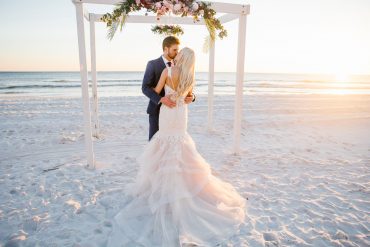 Four reasons to have a beautiful beach wedding
