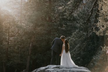 Real wedding: Cabin in the woods