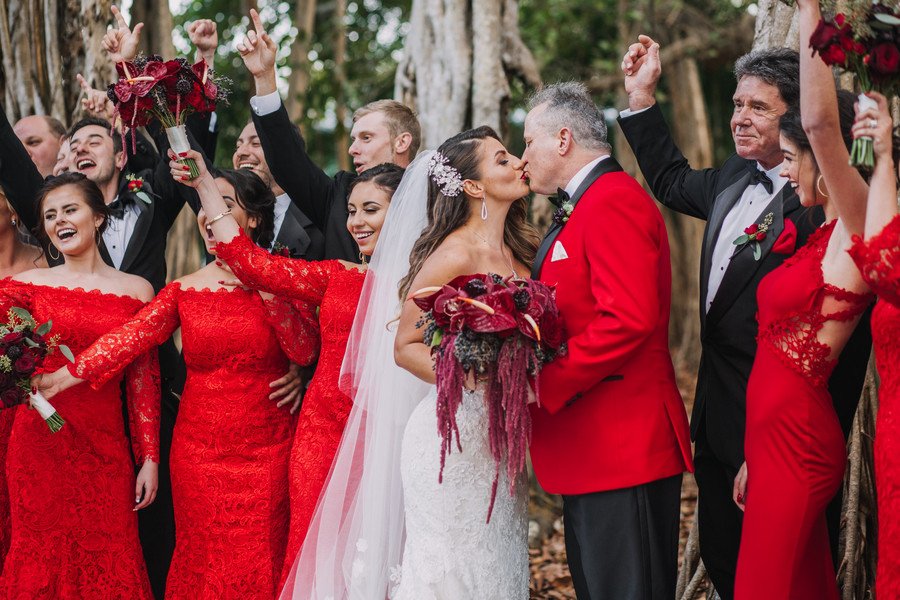 Real wedding: Blue seas and Christmas trees