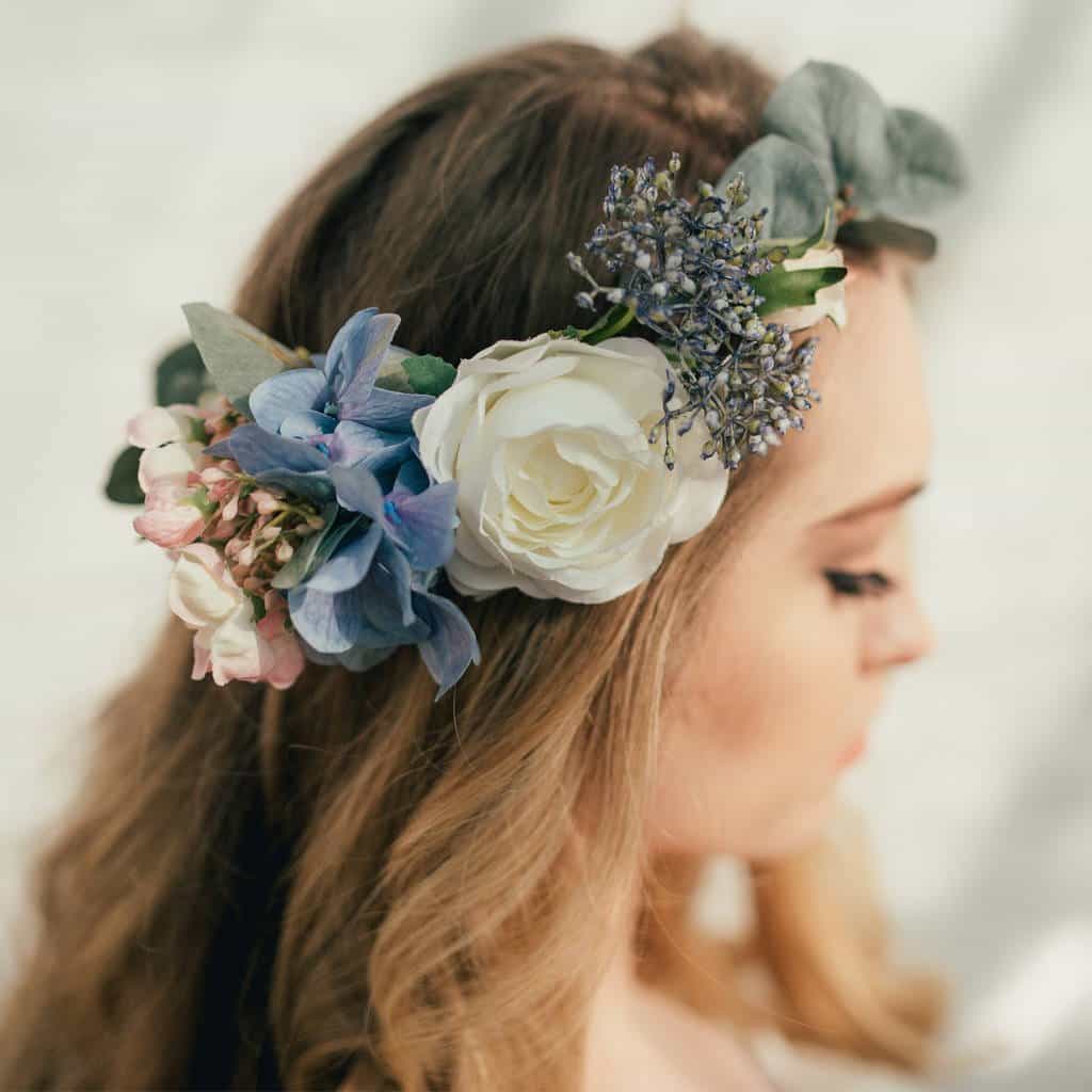 Our five favourite things to wear in your hair Our five favourite things to wear in your hair