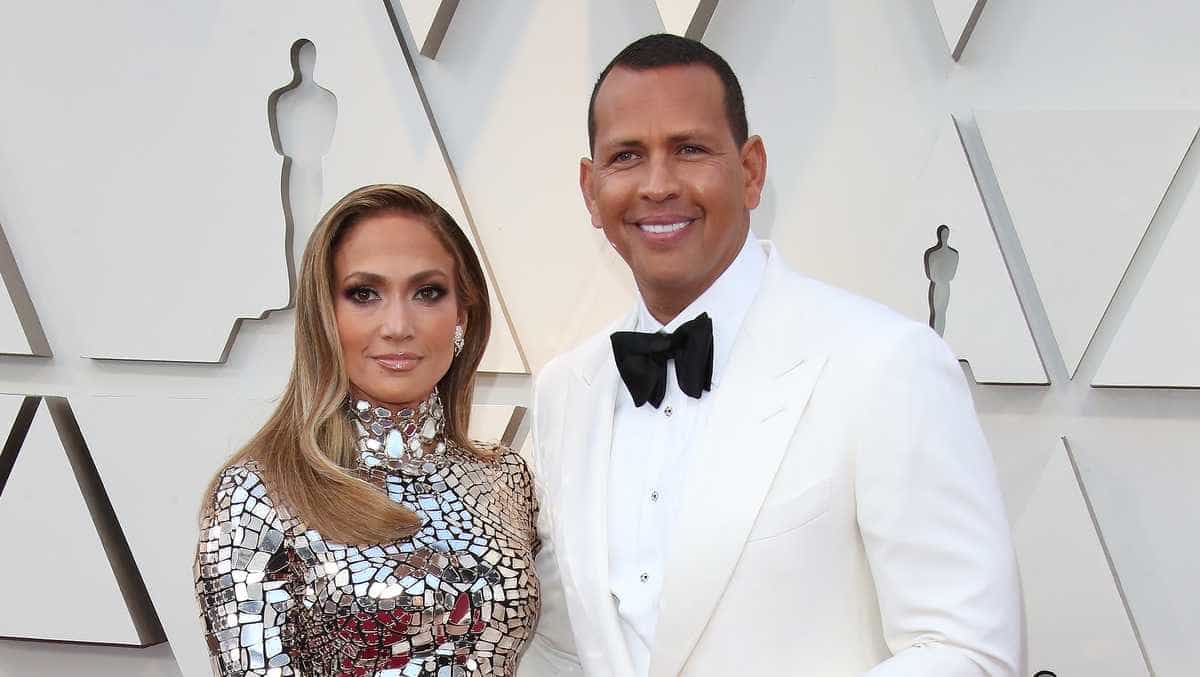 Jennifer Lopez and Alex Rodriguez are engaged!