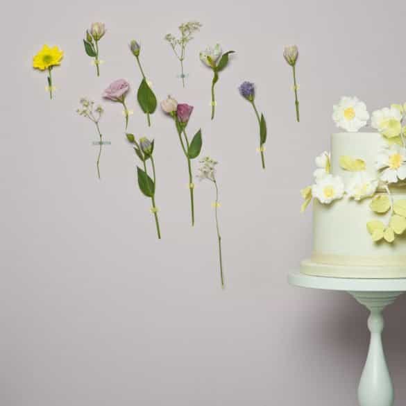 Five ways to do floral wedding cakes