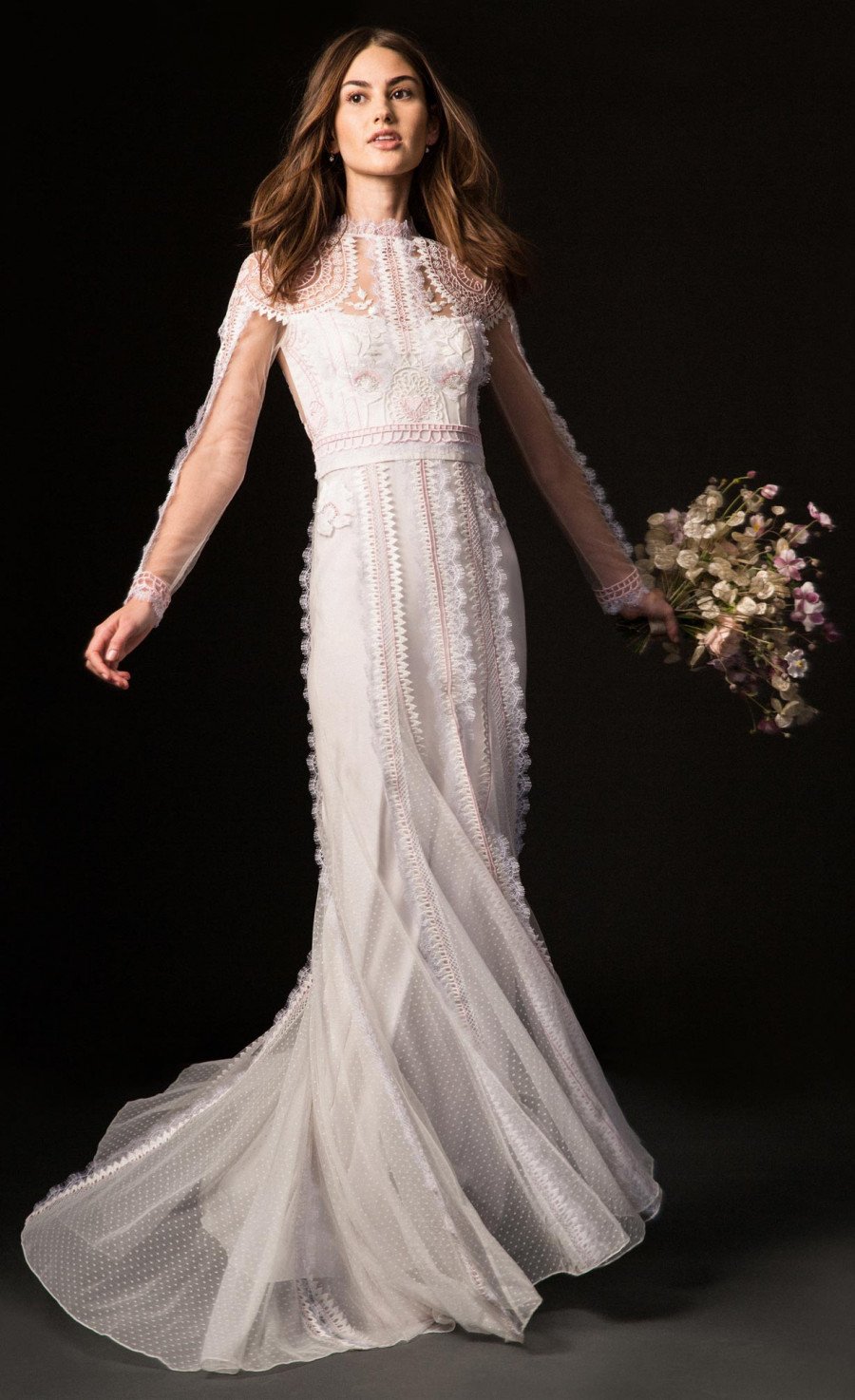 Wedding dress style: The Sheath shape