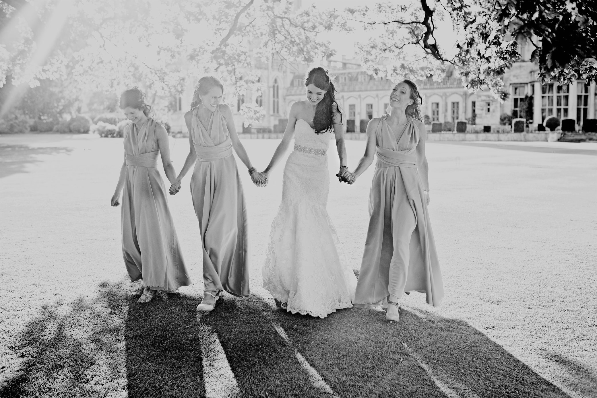 What to think about when choosing bridesmaid dresses