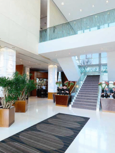 Review: Canary Riverside Plaza Hotel