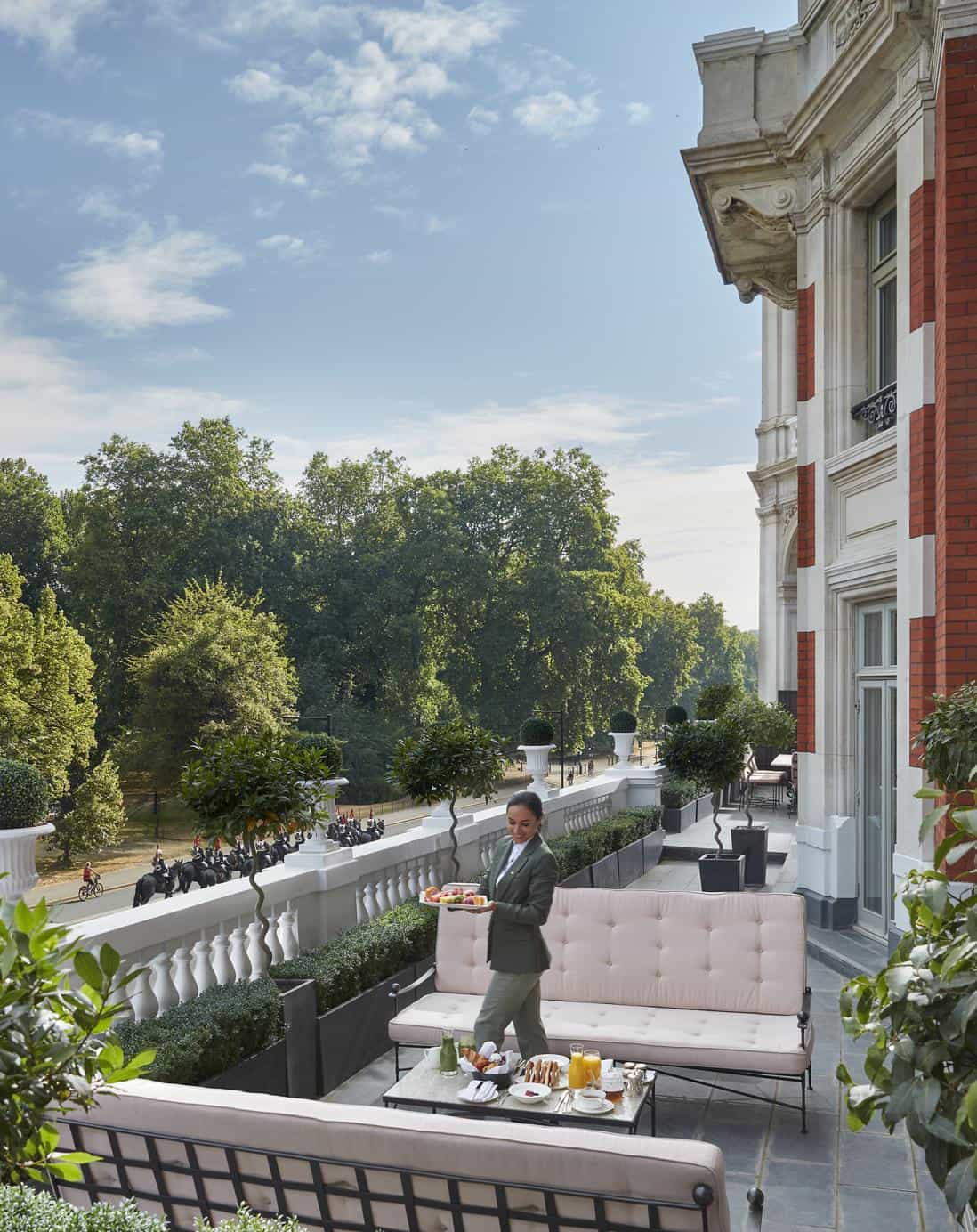Review: Mandarin Oriental Hyde Park, London Review: Mandarin Oriental Hyde Park, London
