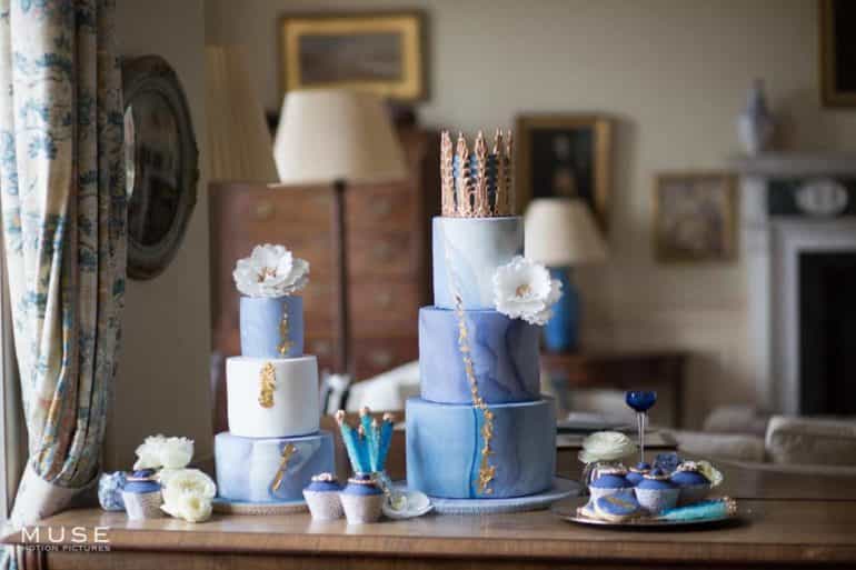 classic blue cake table 1