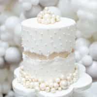fault line pearl luxury wedding cake from elizabeth s cake emporium