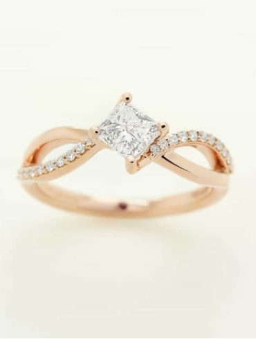 Top Tips for Shopping For An Engagement Ring During COVID-19