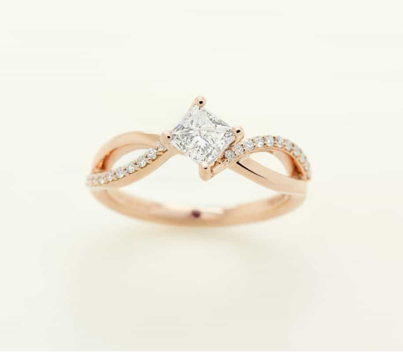 Top Tips for Shopping For An Engagement Ring During COVID-19