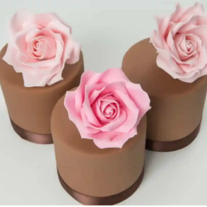 Luxury Wedding Cake Trends for 2021