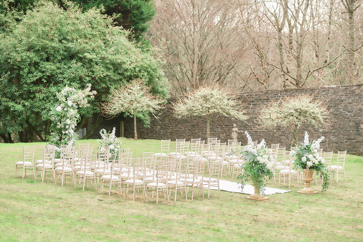 A Luxury Scottish Wedding Infused with Modern Elegance.