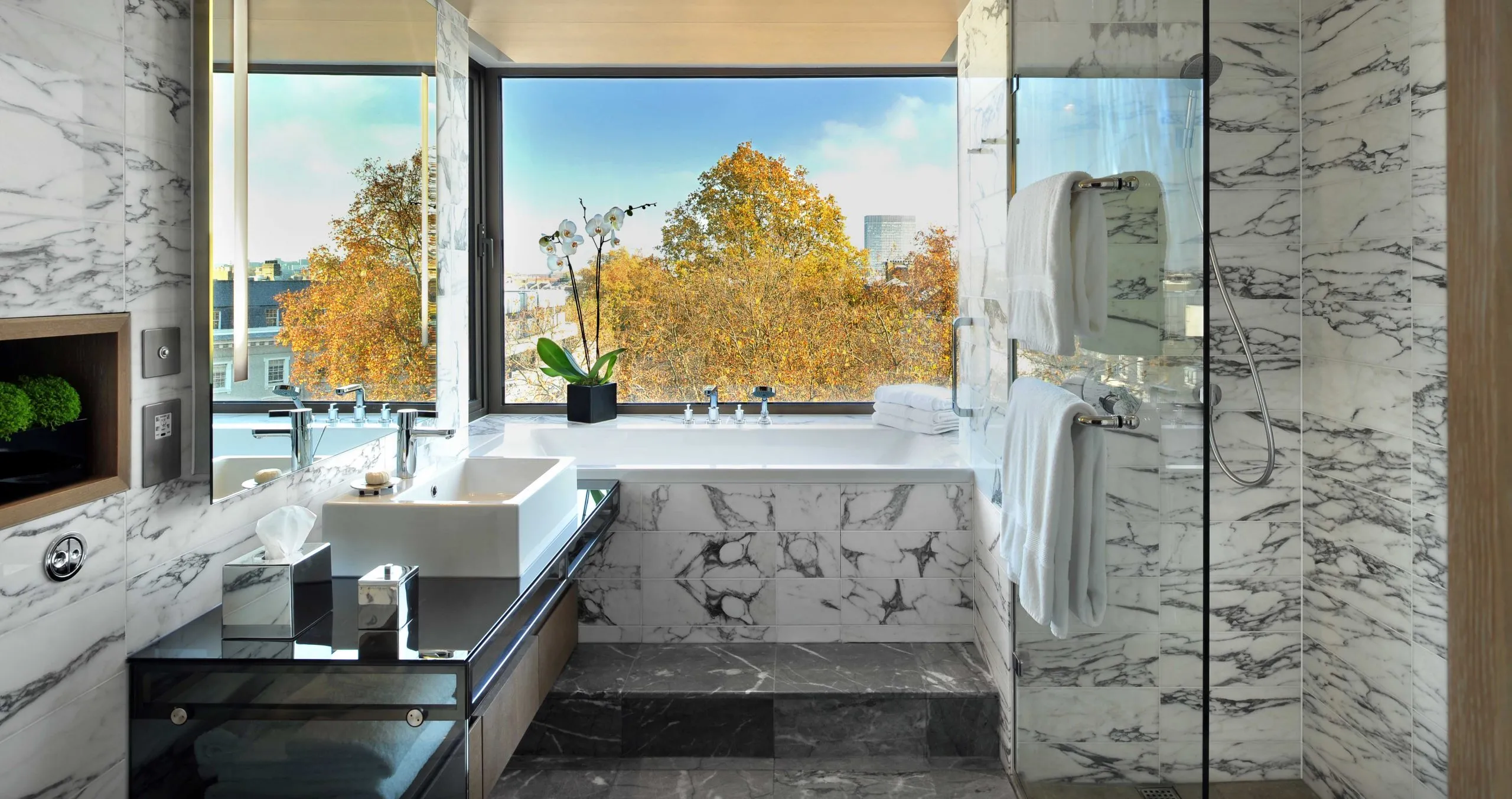 Hotel Review: The Hari