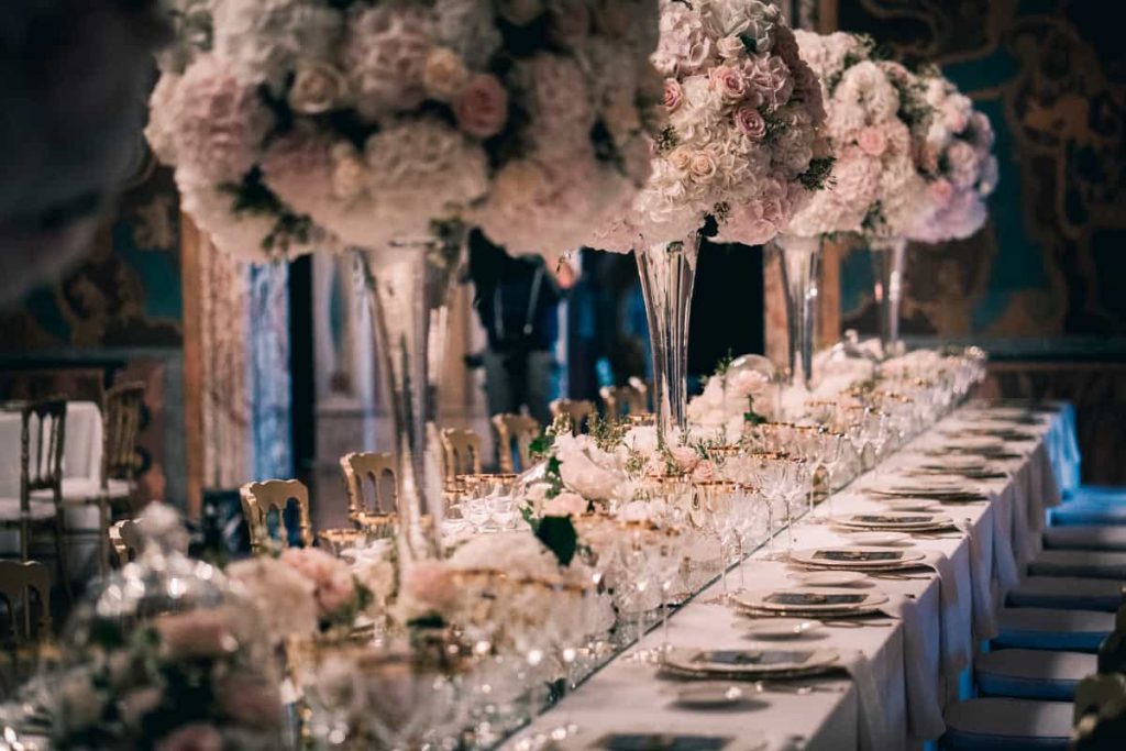 Amazing wedding in the historical Villa Erba, celebrated in Balbianello,