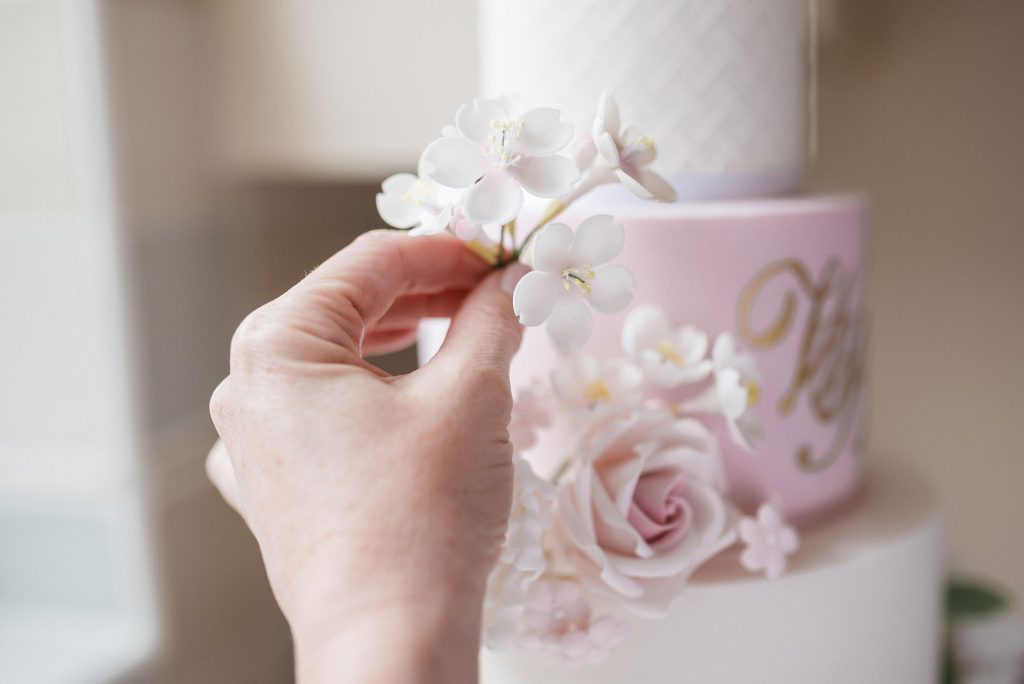 Member Spotlight: Lindsay Pemberton: Bespoke wedding cakes for London, Buckinghamshire & Bedfordshire