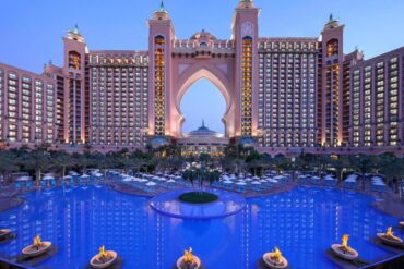 Top 20 Luxurious Hotels in Dubai