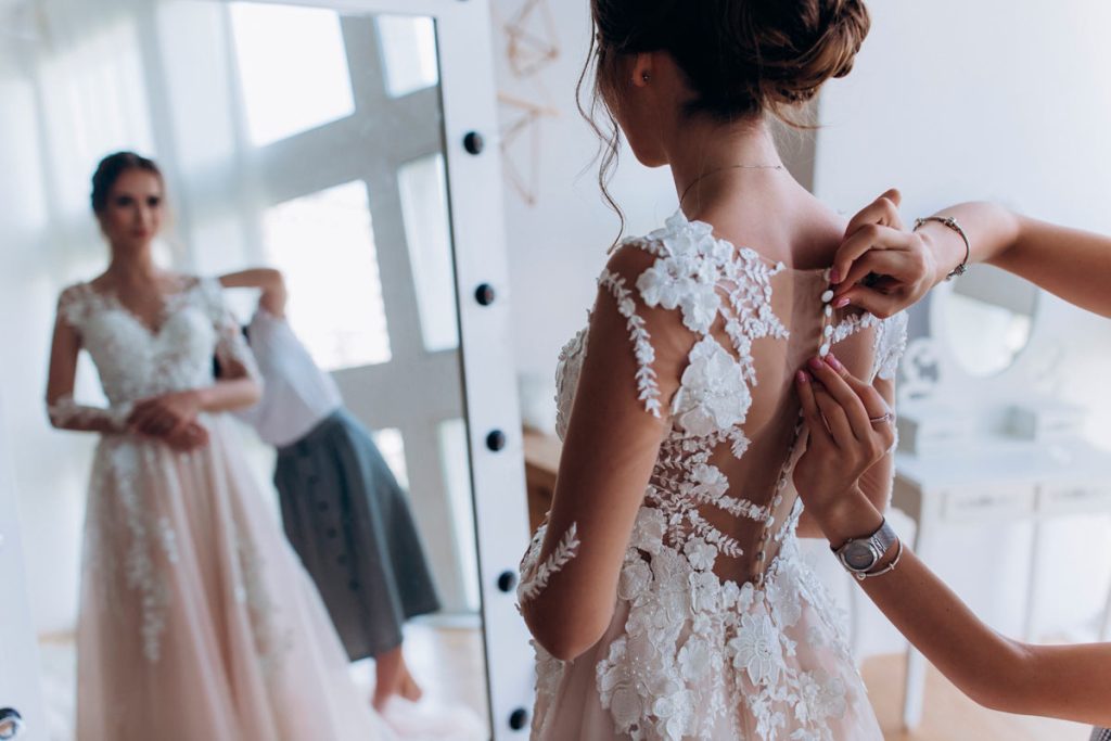 When is the best time to order your wedding dress?