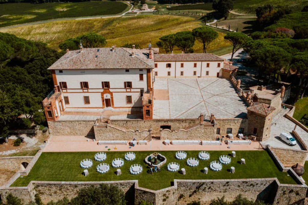 Real Wedding At The Castle of Solfagnano