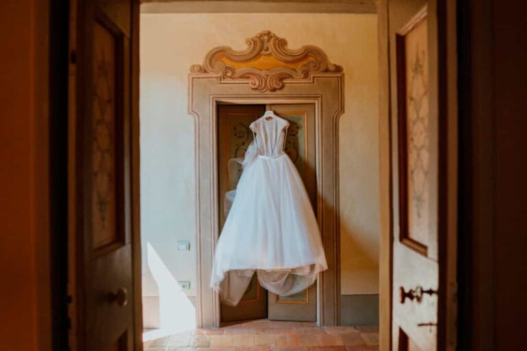Real Wedding At The Castle of Solfagnano