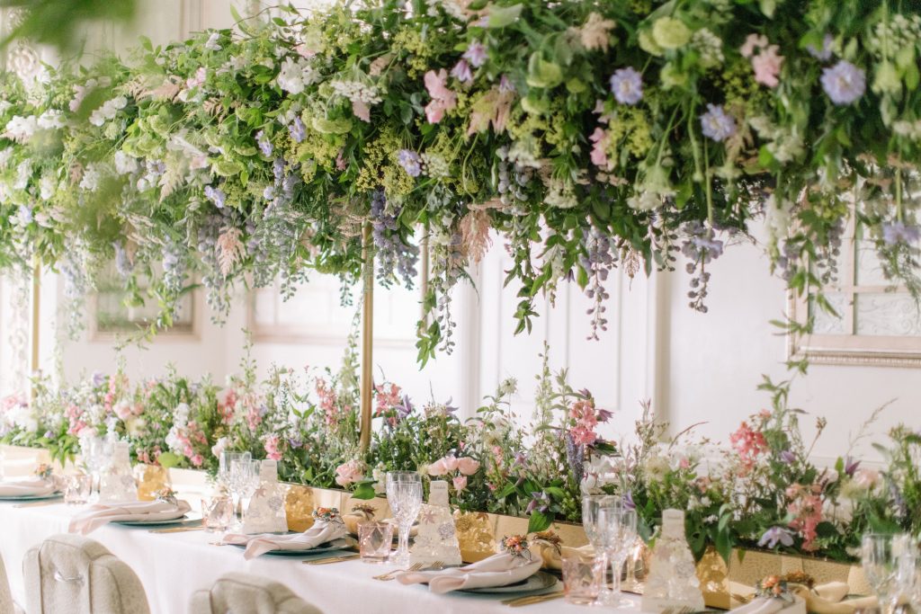 SPRING WEDDING TRENDS THAT WILL GIVE YOUR WEDDING A 5STAR EDGE