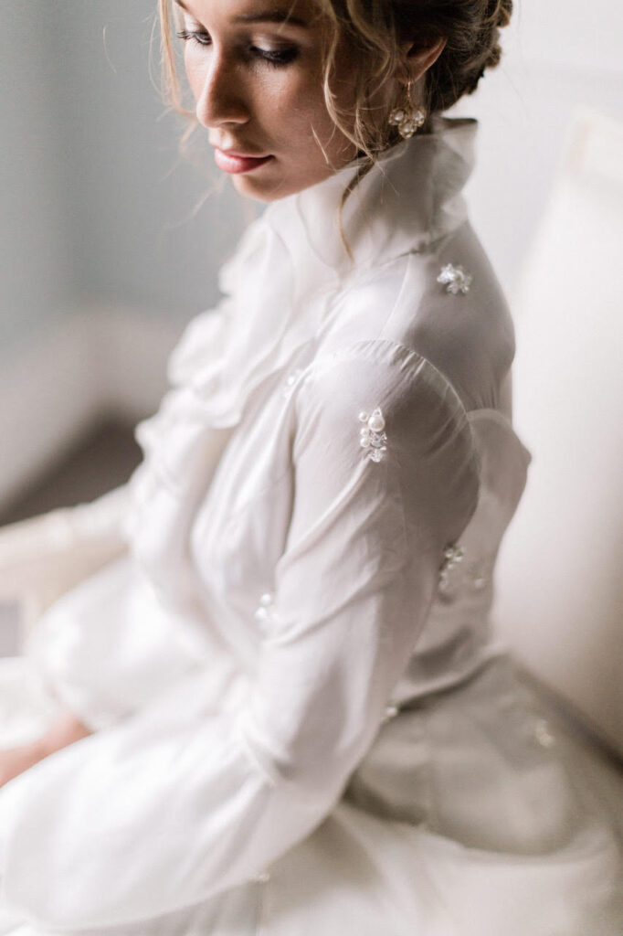 What makes a 5 Star Winter Wedding Dress?