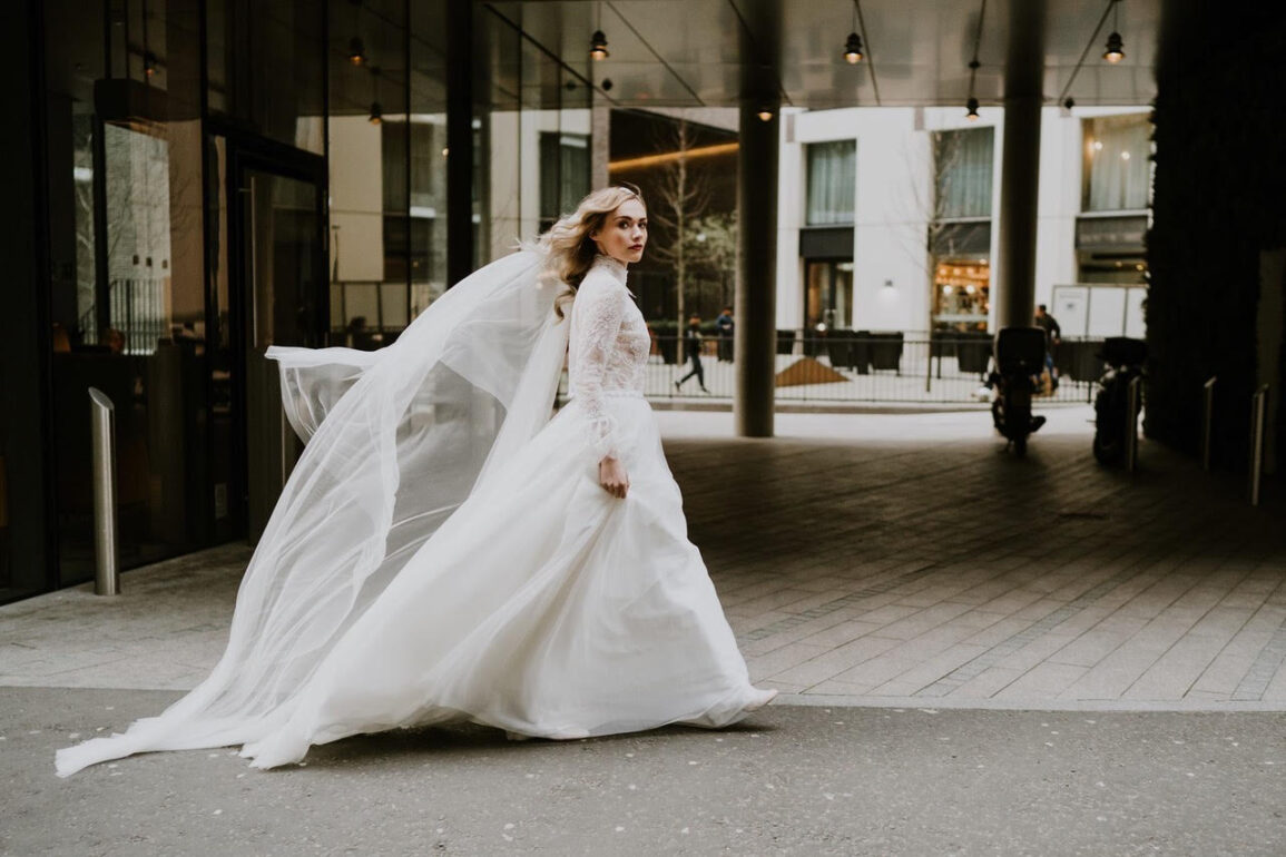 What makes a 5 Star Winter Wedding Dress?