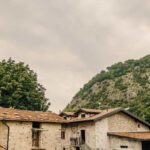 Tuscan style intimacy for a Lake Como Wedding
