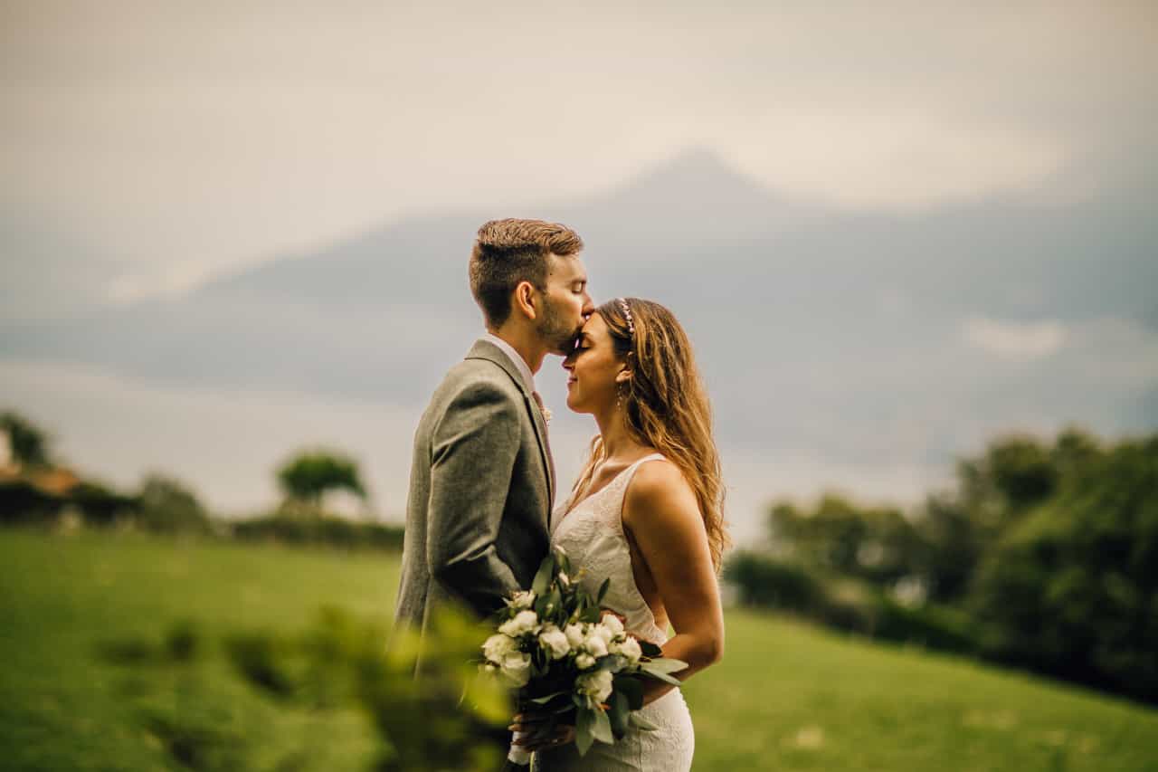 Tuscan style intimacy for a Lake Como Wedding