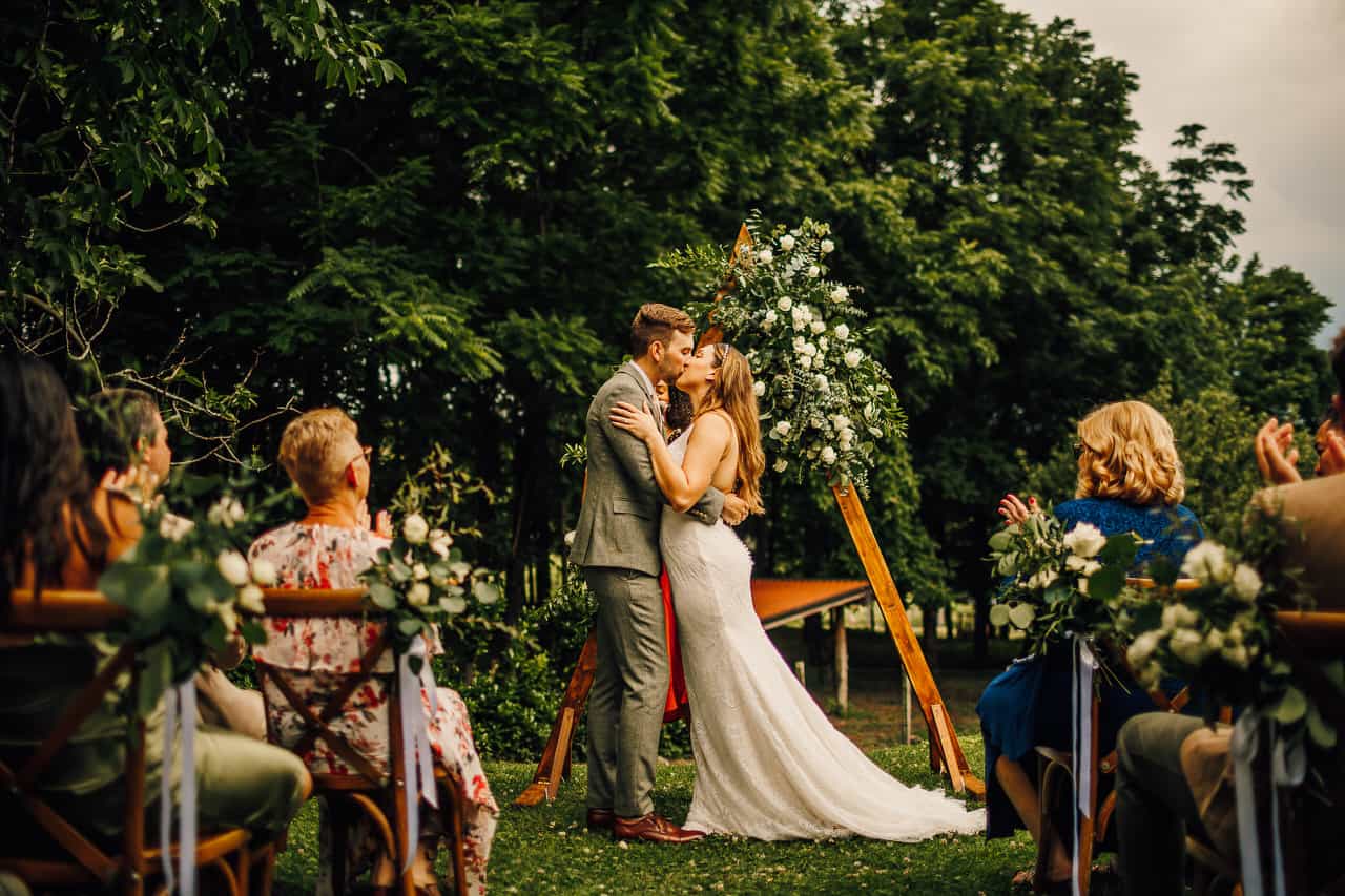 Tuscan style intimacy for a Lake Como Wedding