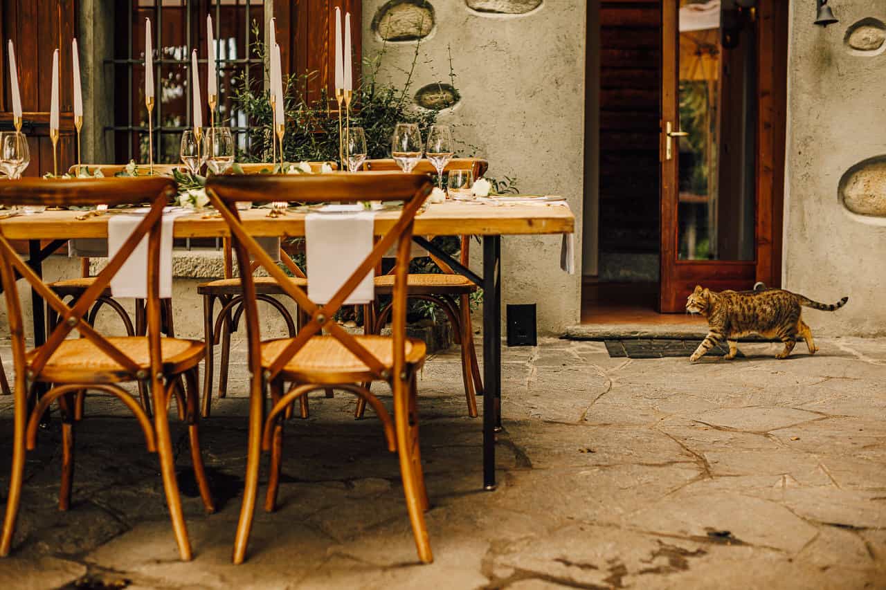 Tuscan style intimacy for a Lake Como Wedding