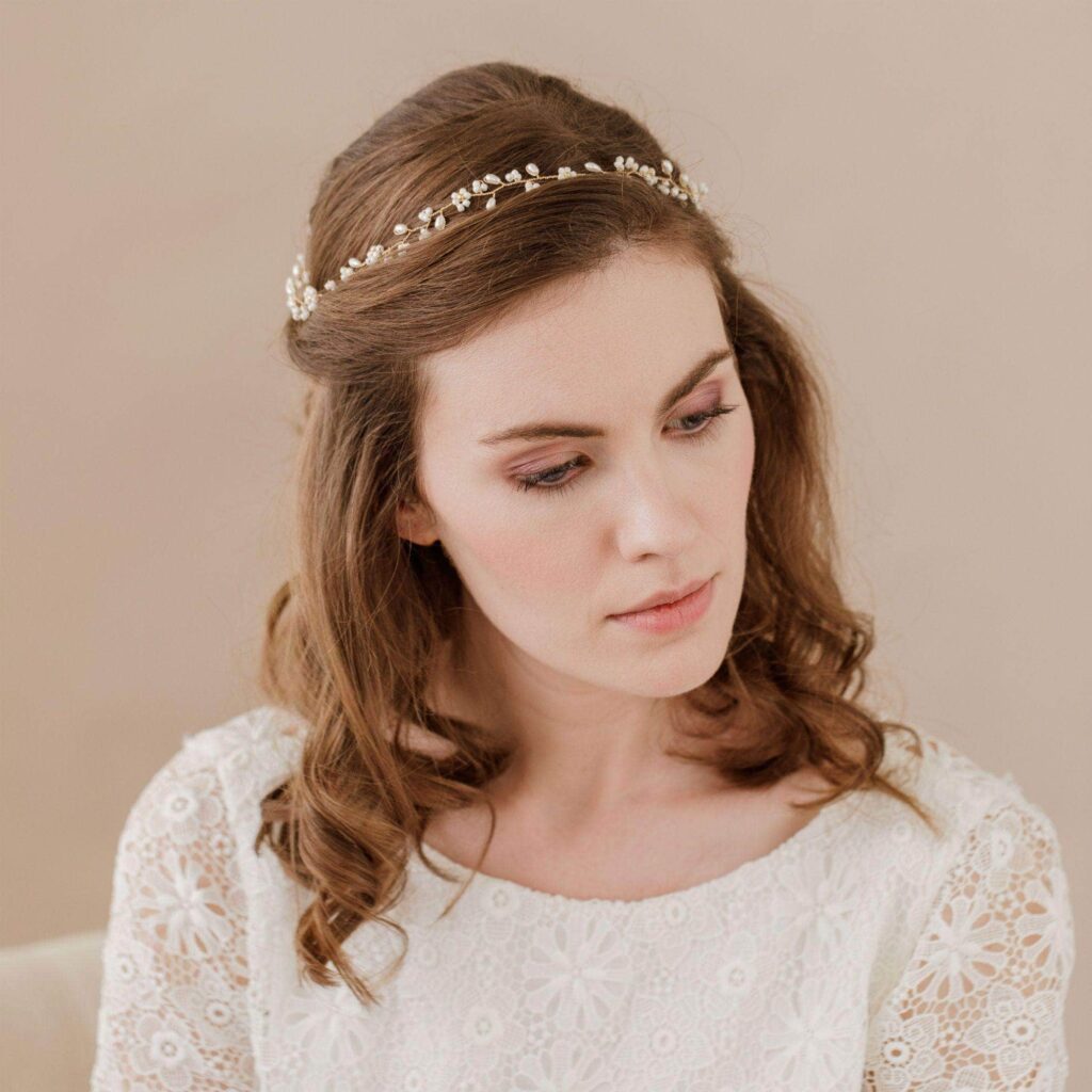 5 Wedding Accessories for Spring Wedding