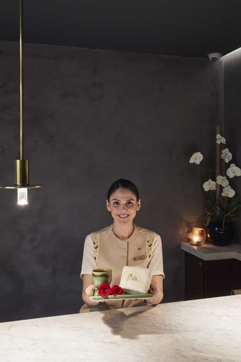 Review St. James’ Court, a Taj Hotel