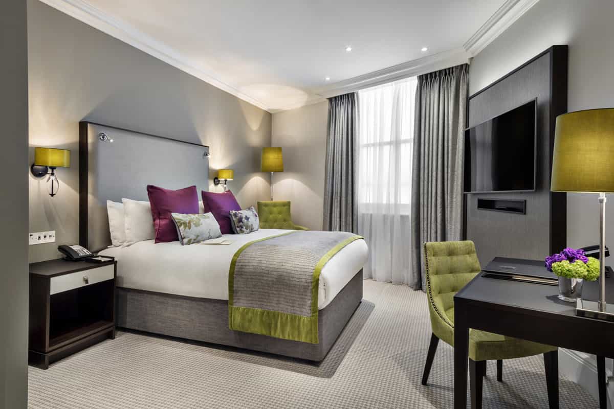 Review St. James’ Court, a Taj Hotel