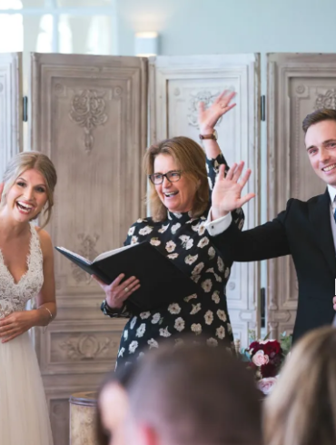 How a wedding celebrant can give you a 5 Star wedding