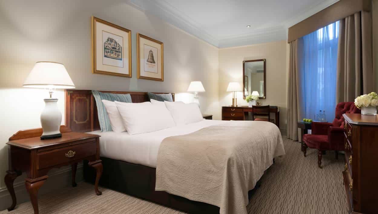 Review St. James’ Court, a Taj Hotel