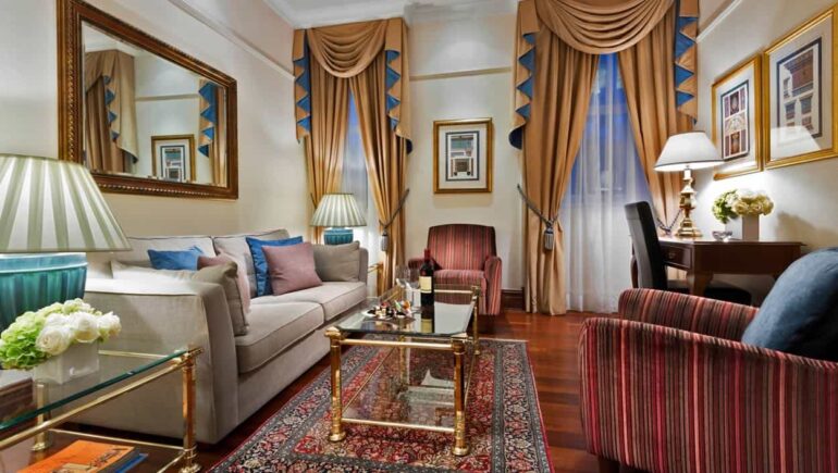 Review St. James’ Court, a Taj Hotel